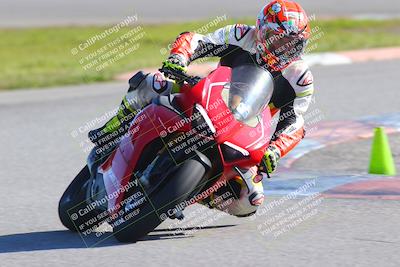 media/Jan-20-2023-Fastrack Riders (Fri) [[f2ad32aba3]]/Level 3/session 5 turn 13/